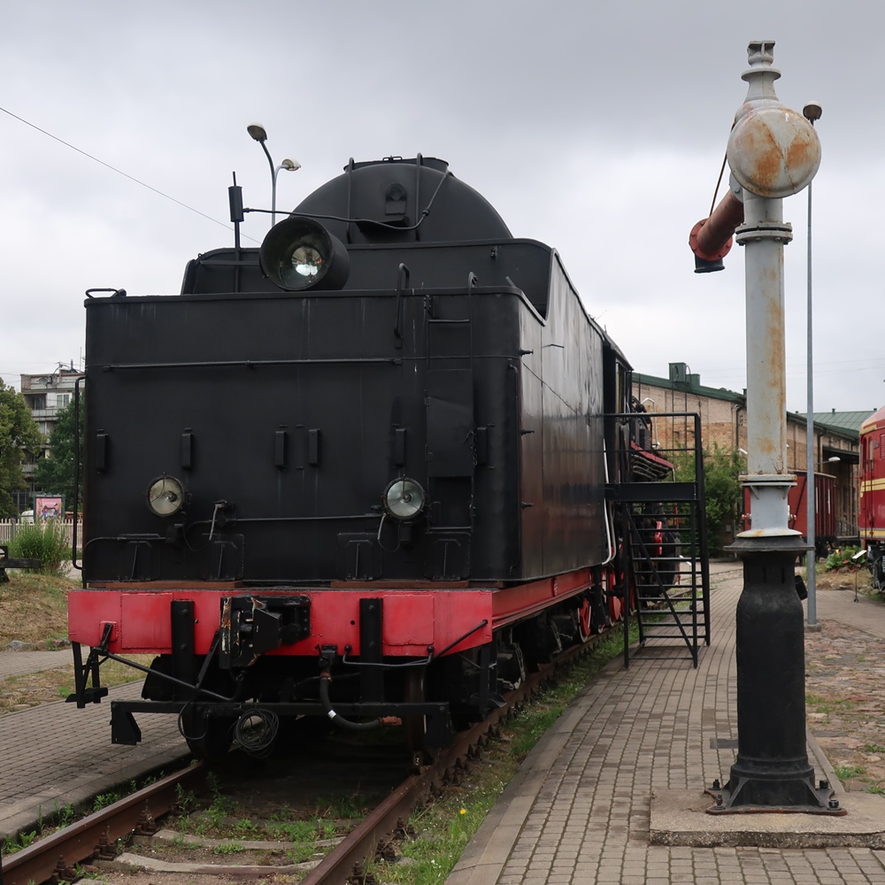 Tender achter stoomlocomotief L-0312  - spoorwegmuseum Riga 0246.JPG