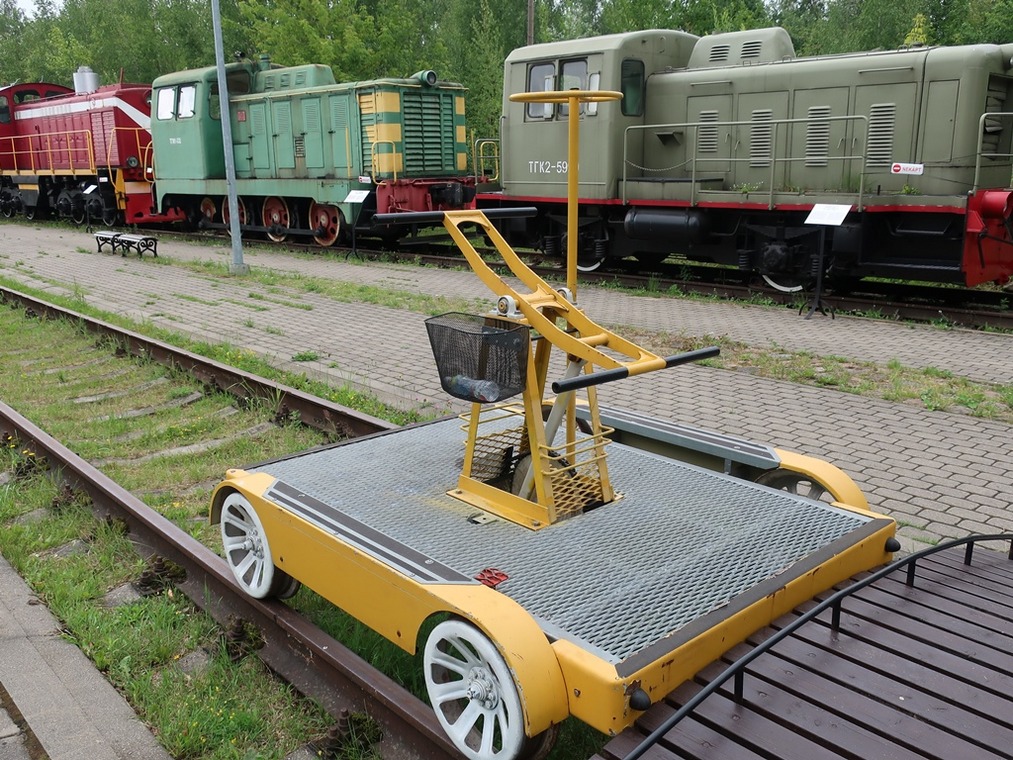 Alternatief transport - spoorwegmuseum Riga 0253.jpg