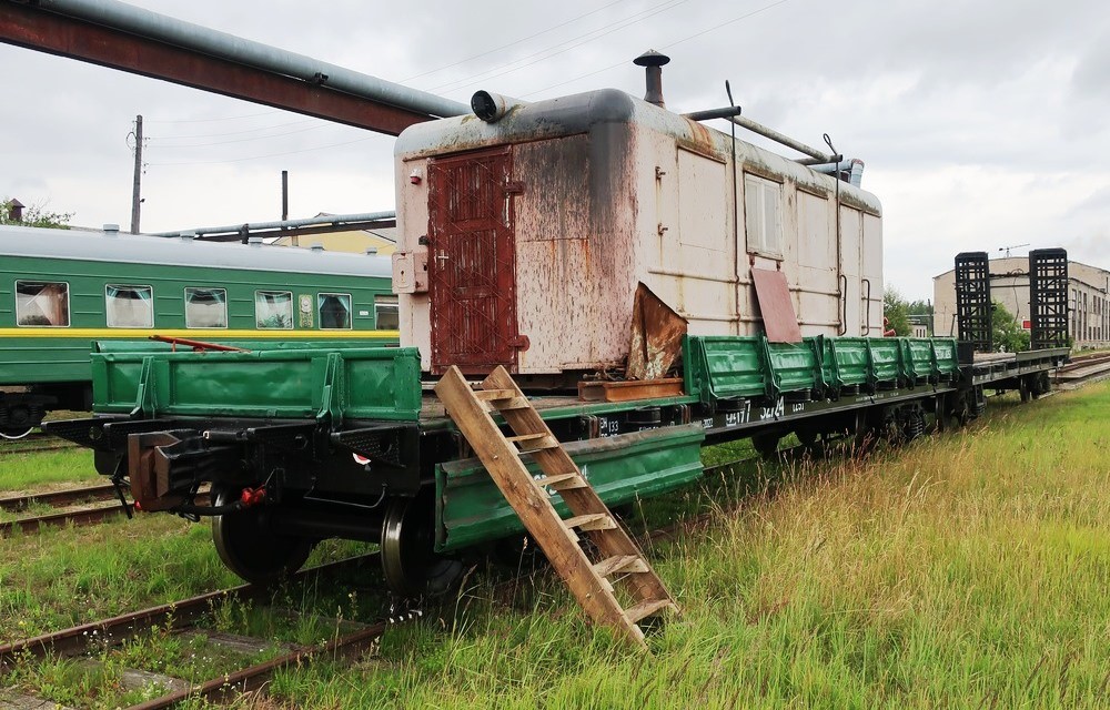 Platte wagon met lading 0344.jpg