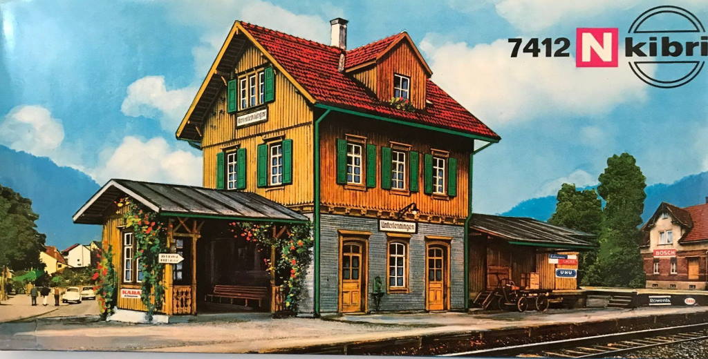Kibri N 7412 Bahnhof Unterlenningen_kl.jpg