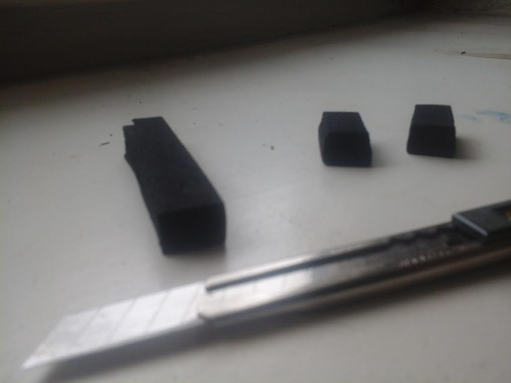 zwart schuim 10 mm dik op maat snijden en afschuinen.jpg