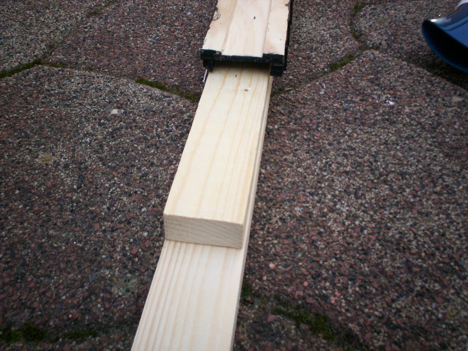 brug ligt op latten 2x 50x20 mm.JPG