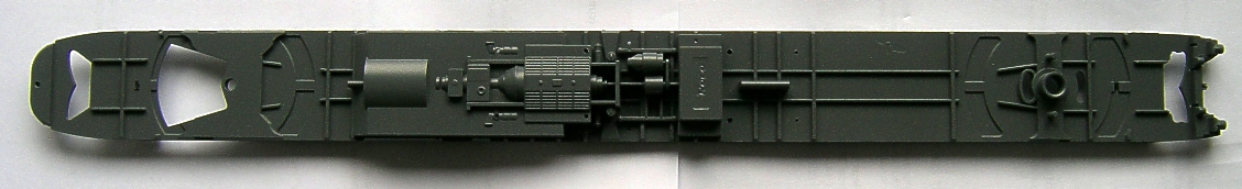 Roco 69110 chassis outside_01.jpg