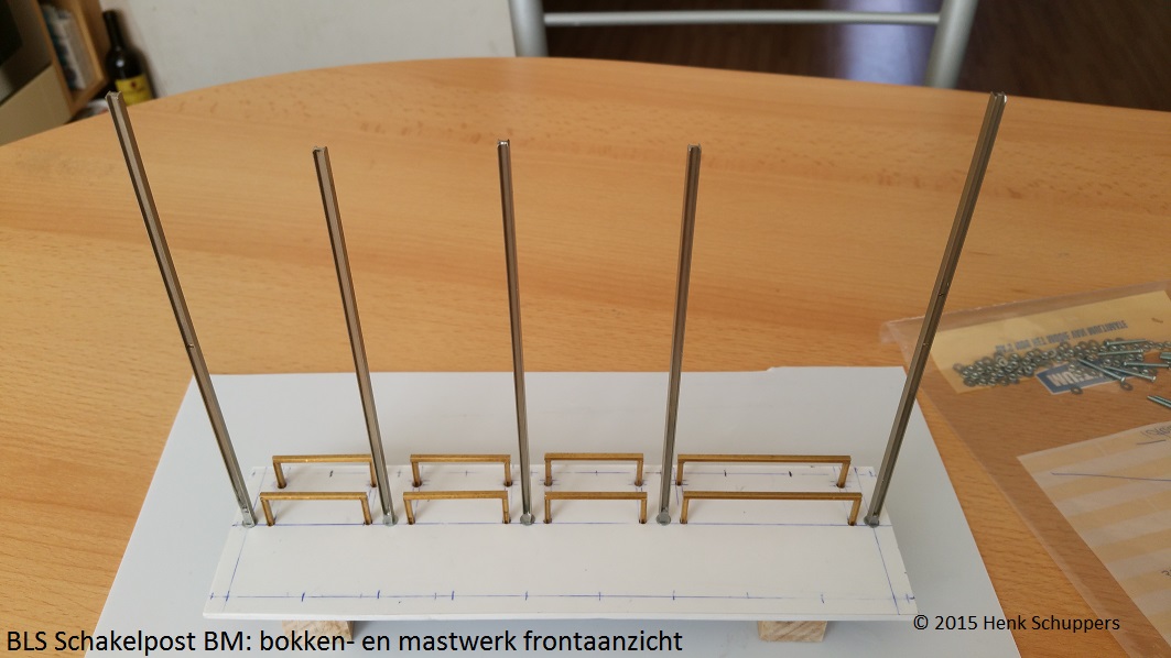 150913 BLS Schakelpost BM; bokken- en mastwerk vooraanzicht.jpg