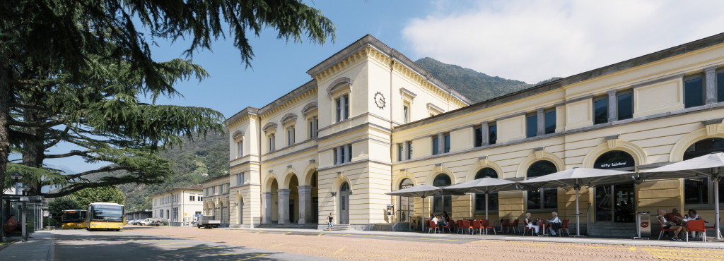 Bahnhof-Bellinzona a.jpg