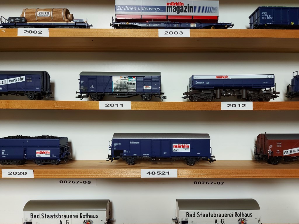 Märklin magazin wagons .jpg