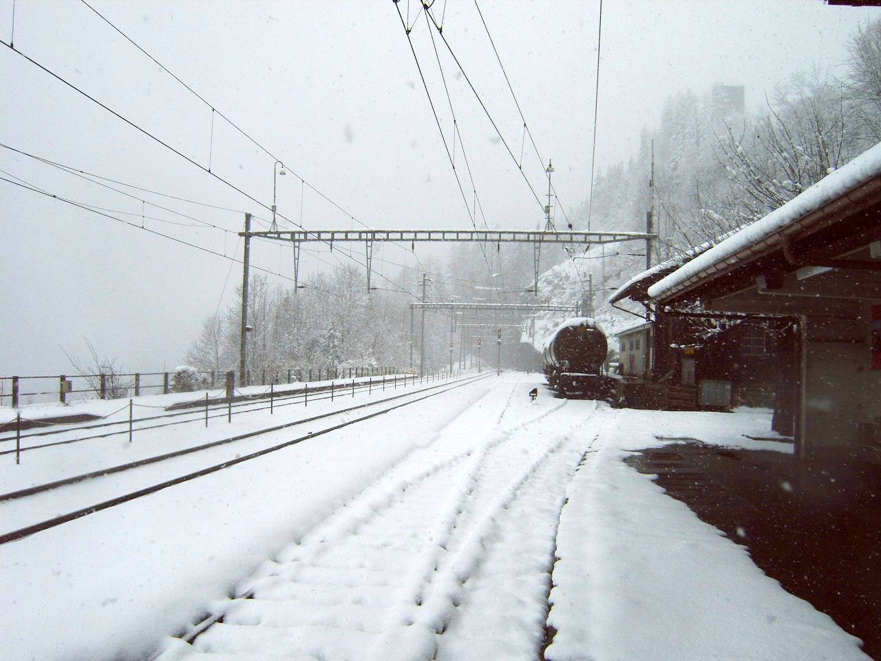 2005-04-09 Station Blausee-Mittholz-3.jpg