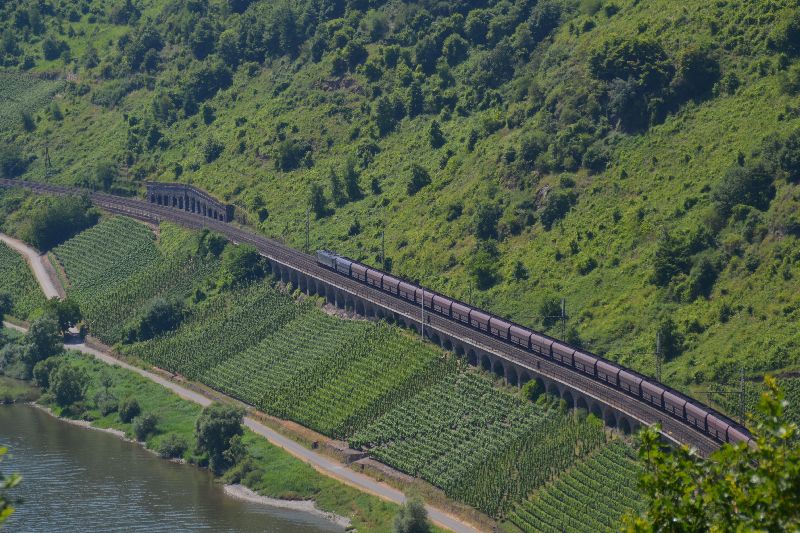 ertstrein op punderich viaduct.jpg