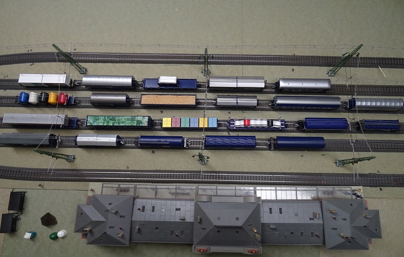 Alle Märklin magazin wagons van boven.jpg