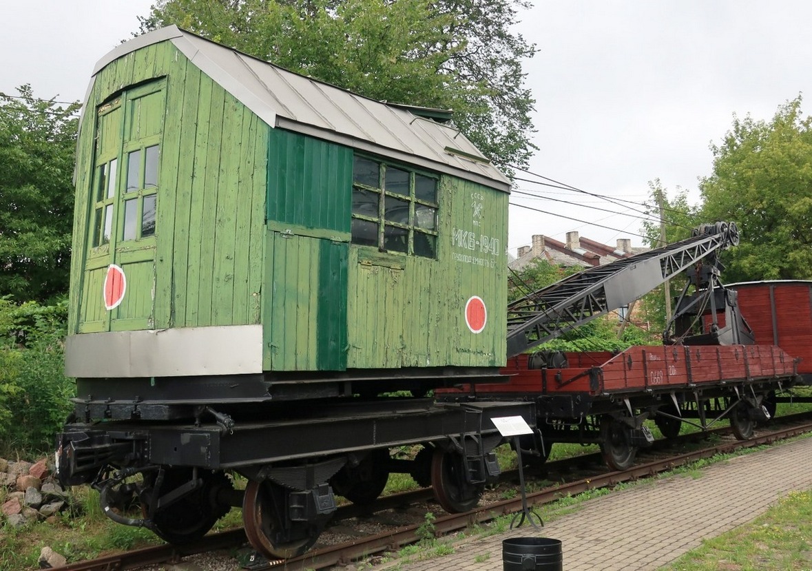 Russische kraanwagen uit 1940 - spoorwegmuseum Riga 0270.jpg