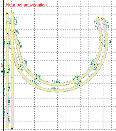 Baanplan U-vorm 700 x 300 (v5.2) - de laagste sporen aan de linkerkant.png