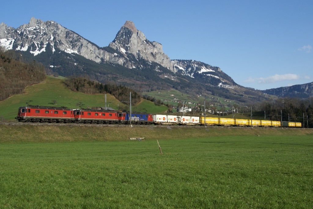 der-postzug-90804-cadenazzo-haerkingen-wird-391200.jpg