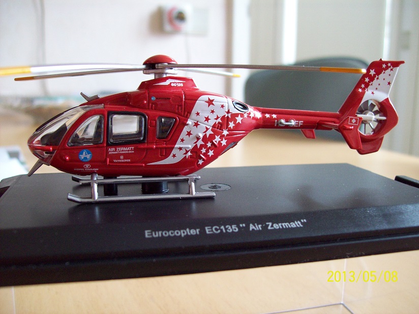 SCHUCO EUROCOPTER EC135 AirZermatt  (1).JPG