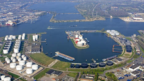 bron. anp. luchtopname van het havengebied bij Amsterdam.jpg