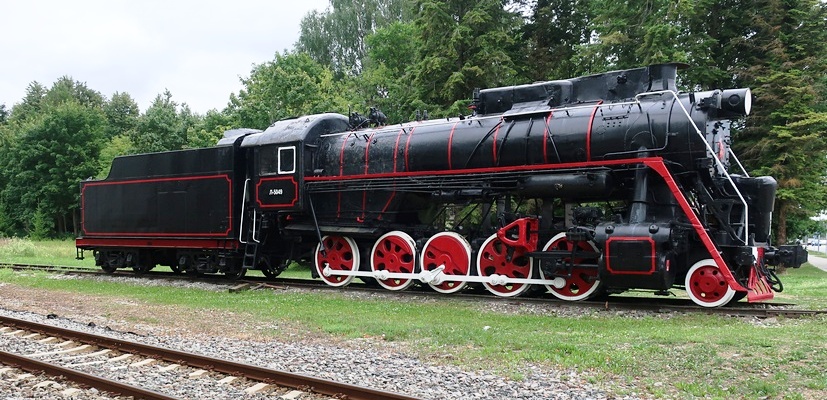 Stoomlocomotief Л-5049.jpg