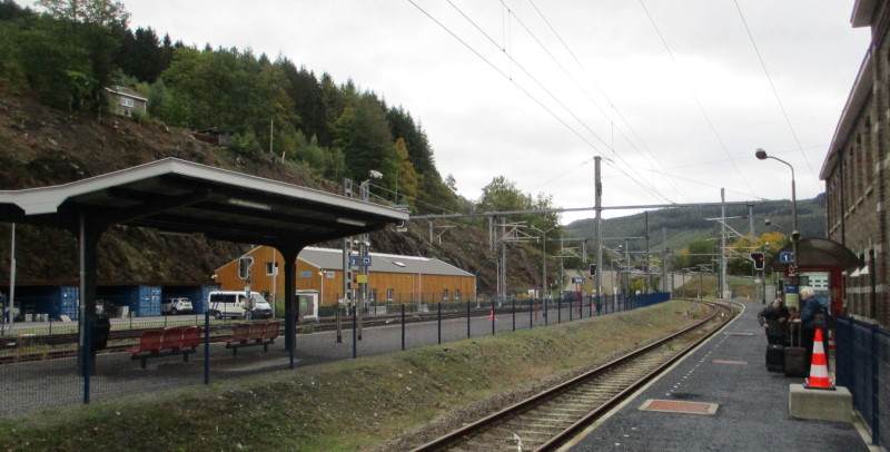 trois pont gare zuidkant.jpg