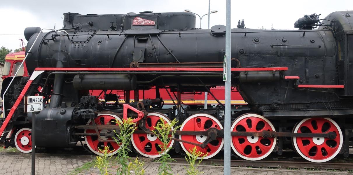 Stoomlocomotief L-0312 - spoorwegmuseum Riga 0240.JPG