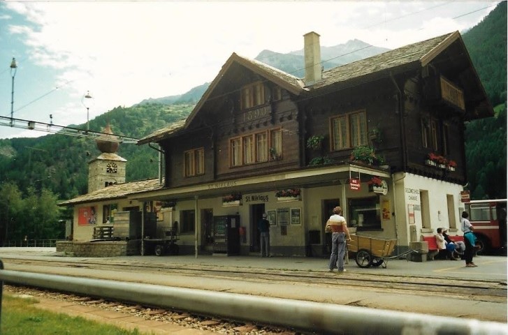 001 Sanct Niklaus -Zw 1985 (Small).jpg