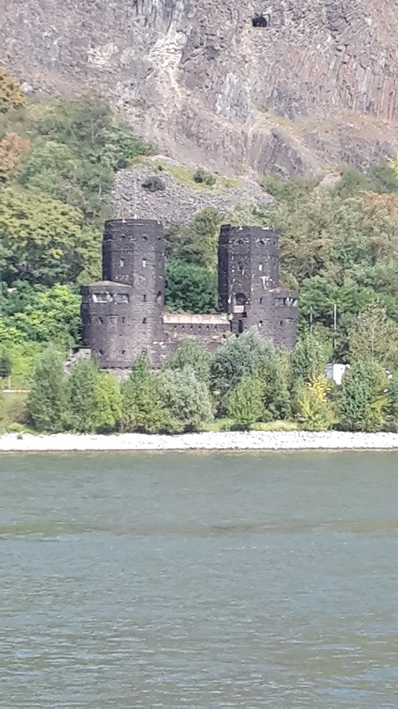 13K WAAR O WAAR ZOU DIT NOU ZIJN TWAS OOIT BEDOELD VOOR TREIN EN rHEIN.jpg