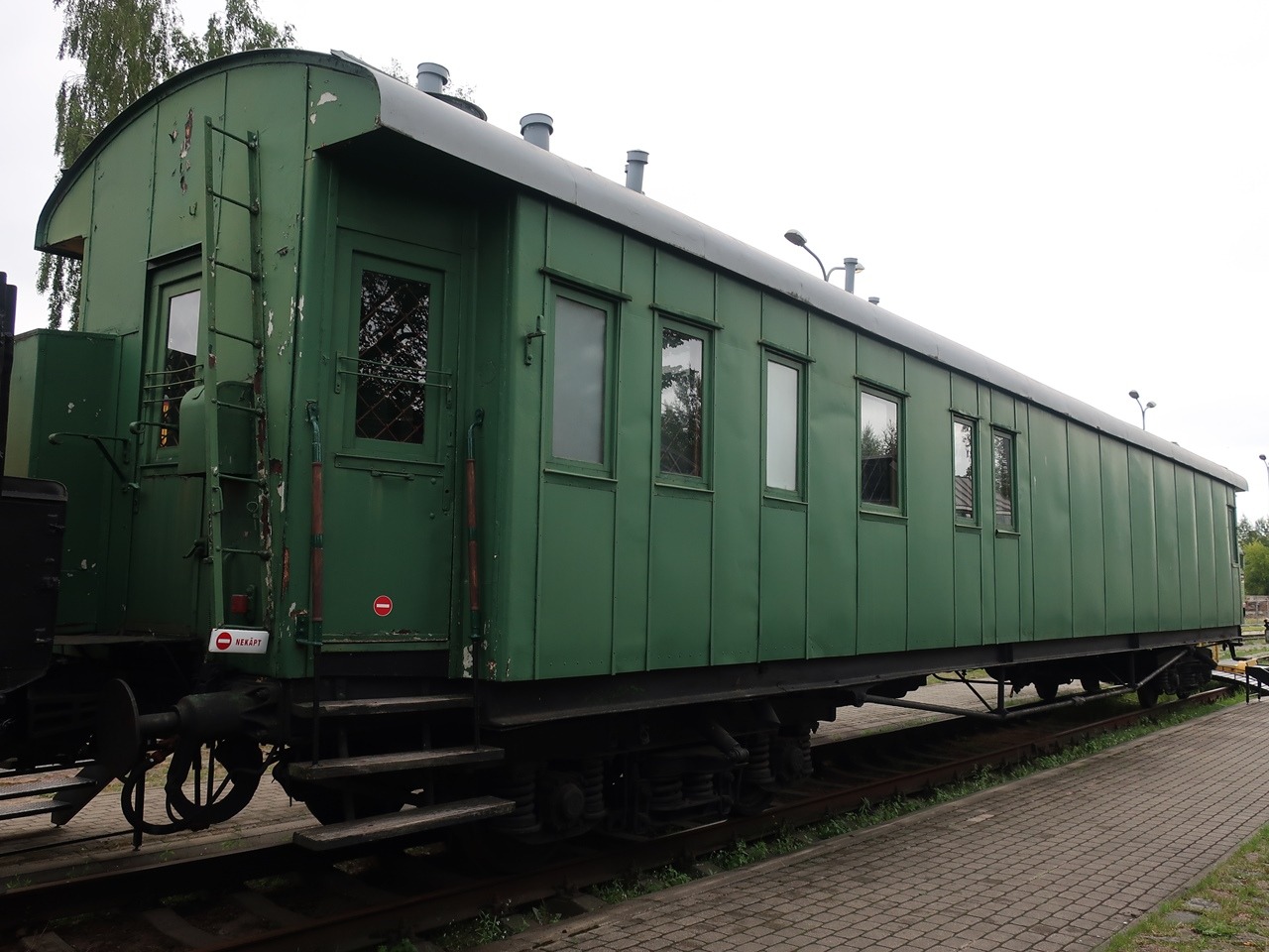 Halfbagagerijtuig - spoorwegmuseum Riga 0276.jpg