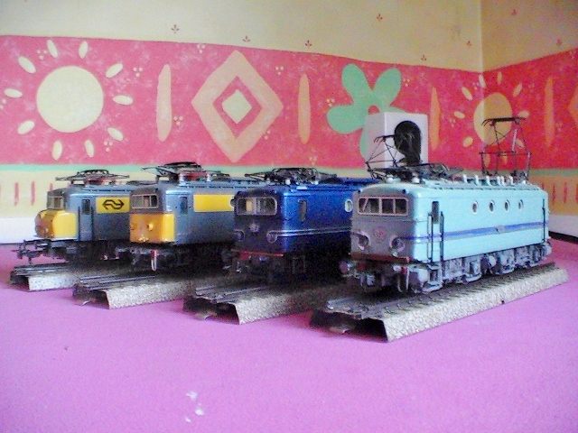 line up 1100 (640x480).jpg