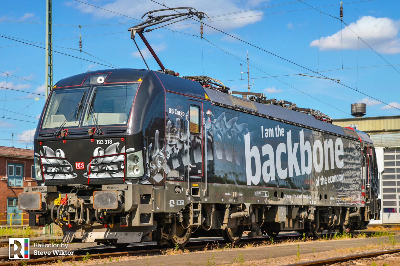 Siemens-Vectron_DB-Cargo-193-918-backbone_Railcolor-News_Steve-Wiktor_0693-1536x1024.jpg