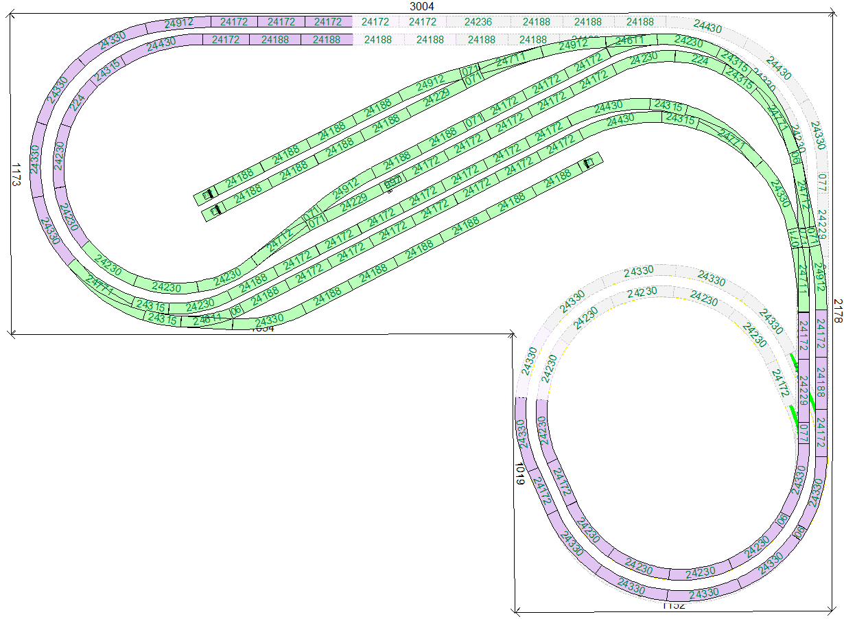 Diagonaal station met variatie in de afstanden tussen de sporen, ruime bochten,  aansluitend op een dubbelspoors helix.png