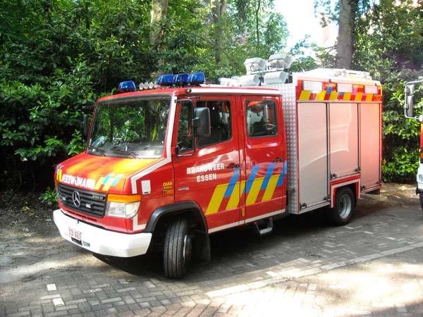 brandweer essen mercedes.jpg