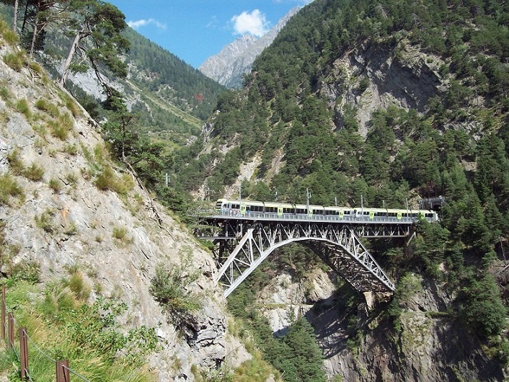 140911 Loetscherger op Bietschtalviaduct.jpg